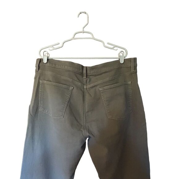 J BRAND Men's Kane Keckley Flihnt Light Gray Straight Leg Jeans Sz. 42 X 32 1/2 - Picture 6 of 10